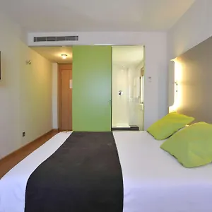 3* Otel Travelodge Airport