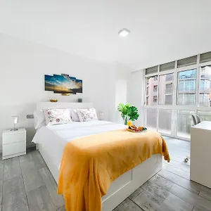 3 Y 3 Baths Y Aparcamiento Catedral Málaga