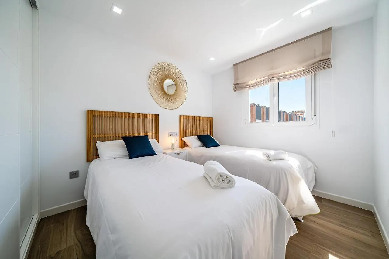 Sunset Malaga - Luxurious & Parking Apartment